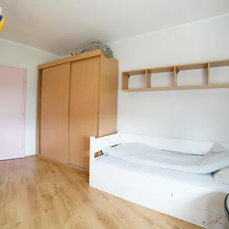 The White House Zr Zrenjanin